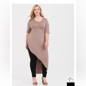 Women/top/tunic size 0 (plus size), brand Torrid/color tan beige/dark nude/taupe